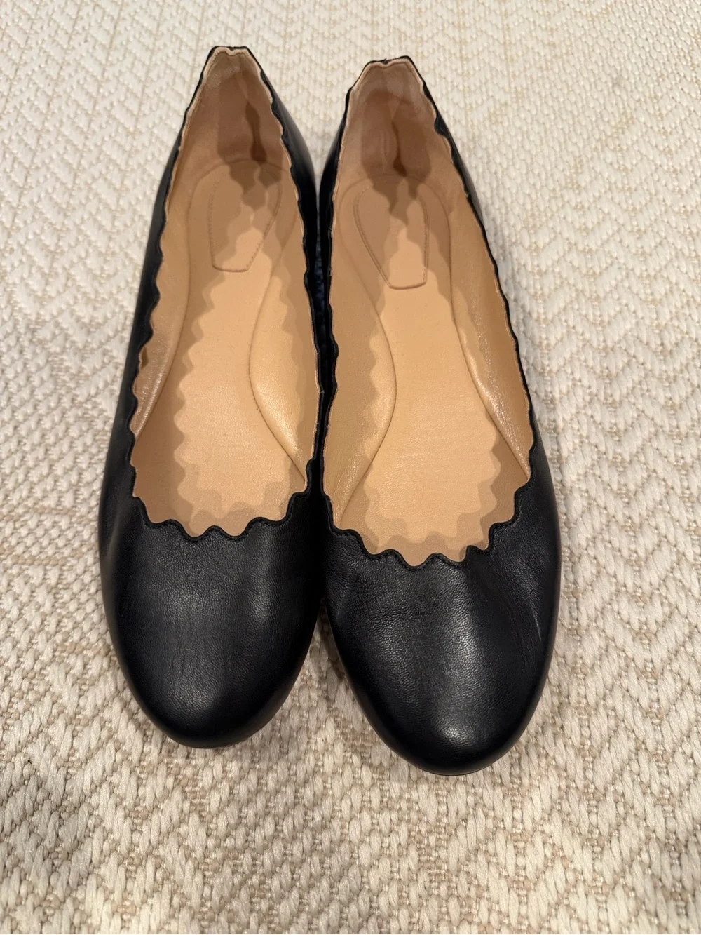 Chloé Black Scalloped Leather Ballet Flats